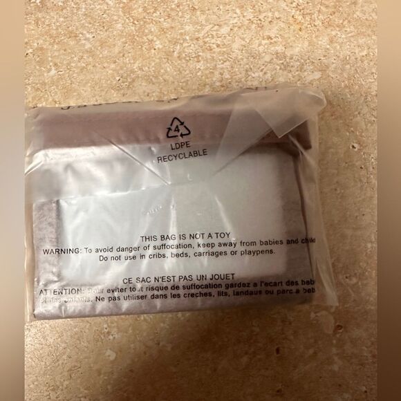 PINK CARD HOLDER KEYCHAIN WITH ZIP - Picture 5 of 5